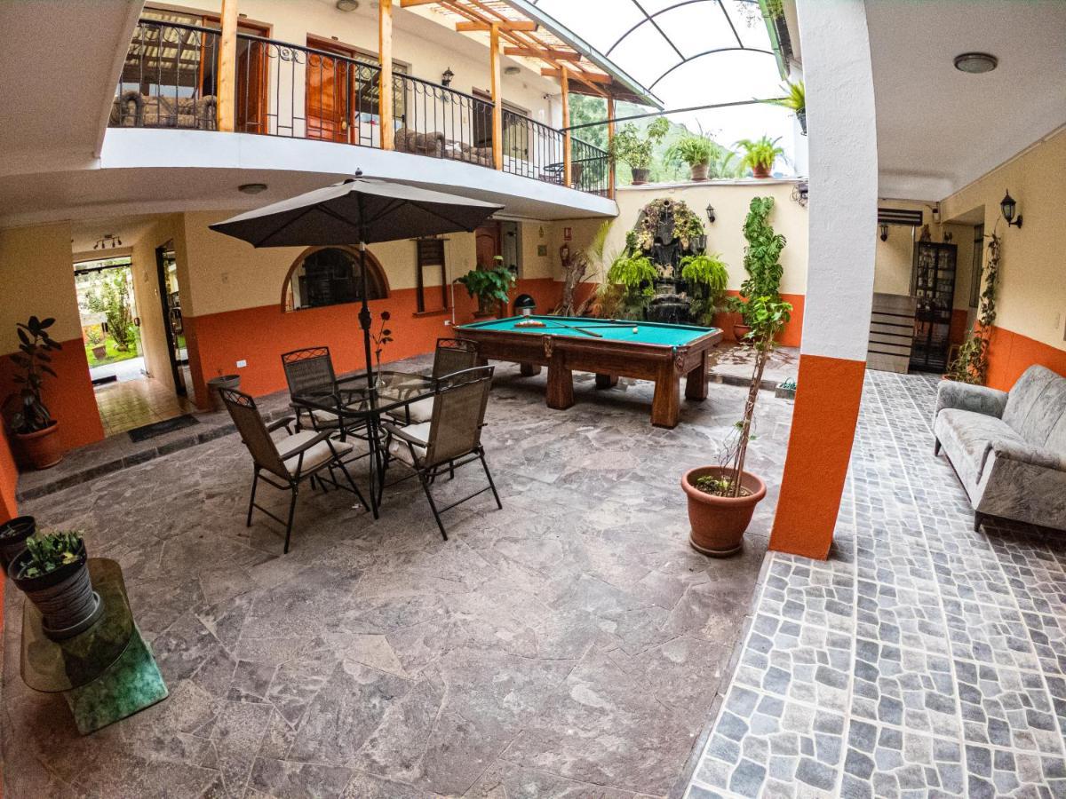 Hotel Los Laureles Calca Екстериор снимка