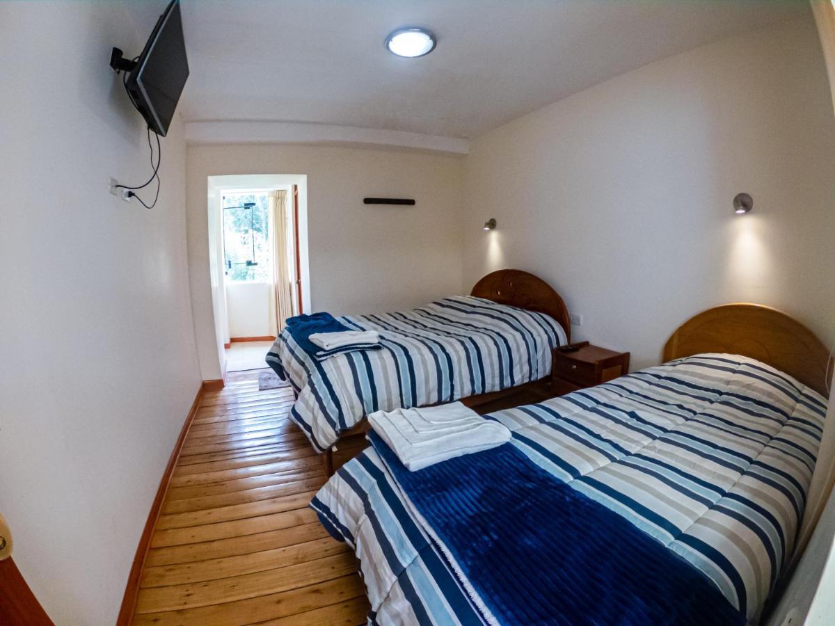 Hotel Los Laureles Calca Екстериор снимка