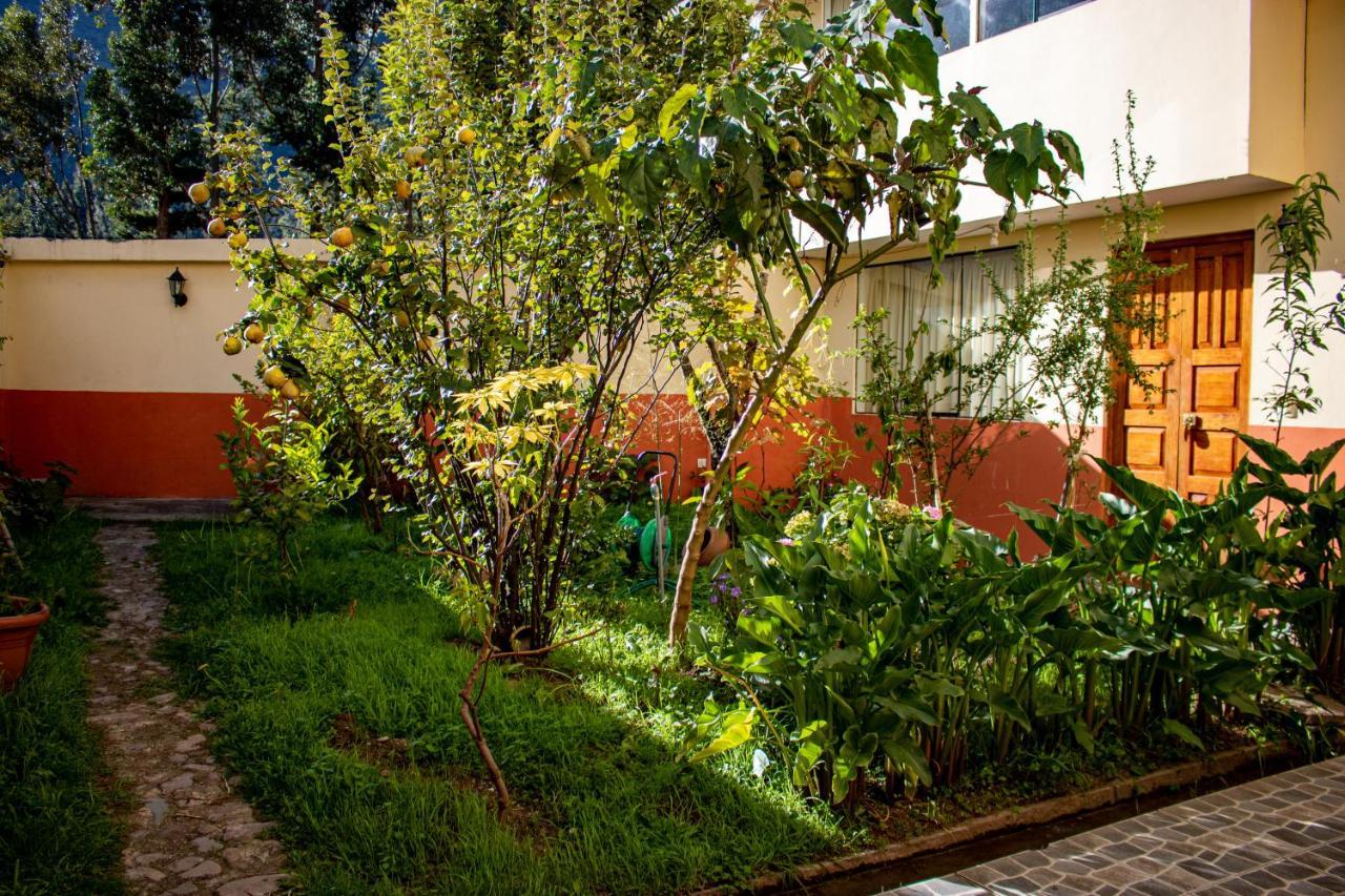 Hotel Los Laureles Calca Екстериор снимка