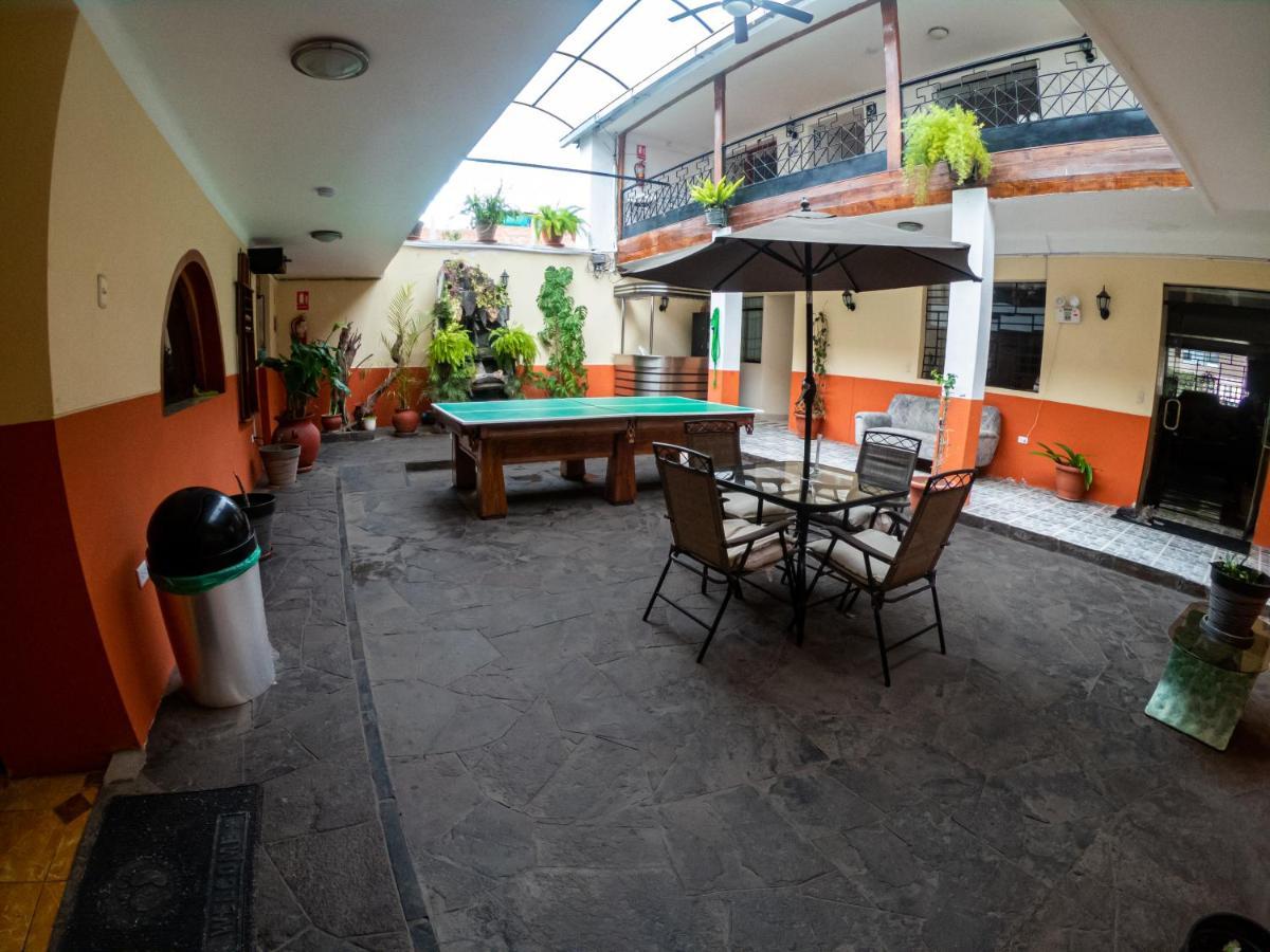 Hotel Los Laureles Calca Екстериор снимка