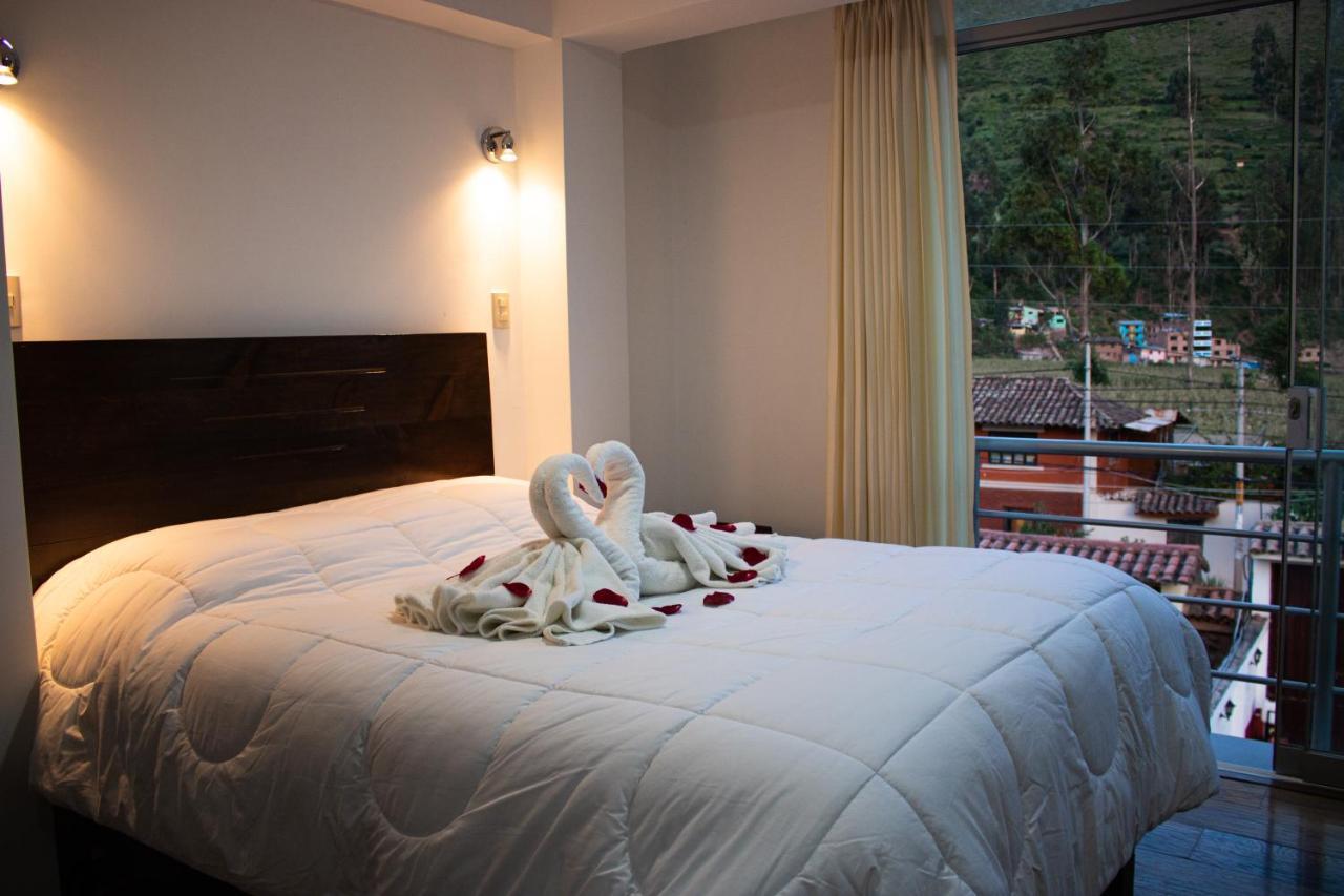 Hotel Los Laureles Calca Екстериор снимка