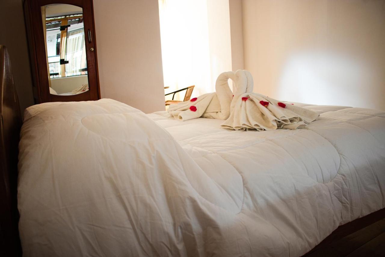 Hotel Los Laureles Calca Екстериор снимка
