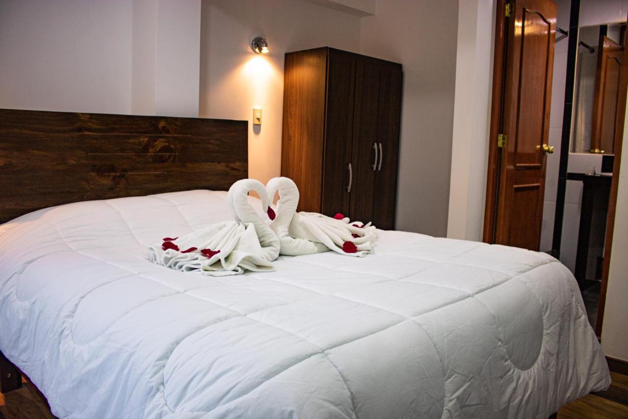Hotel Los Laureles Calca Екстериор снимка