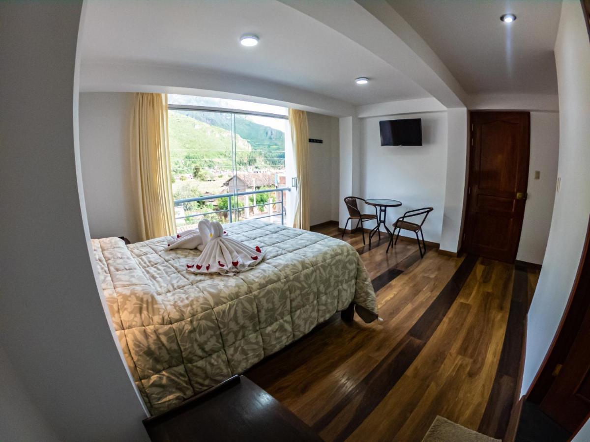 Hotel Los Laureles Calca Екстериор снимка