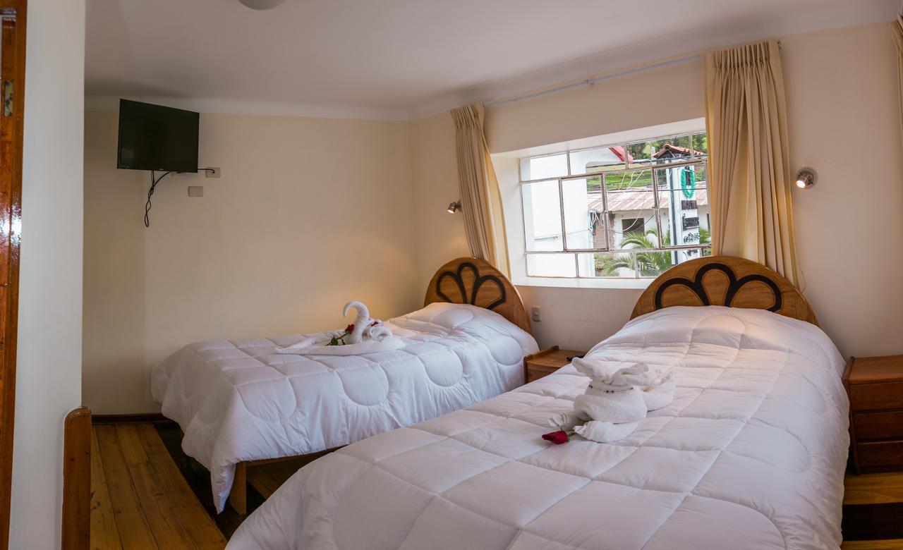 Hotel Los Laureles Calca Екстериор снимка